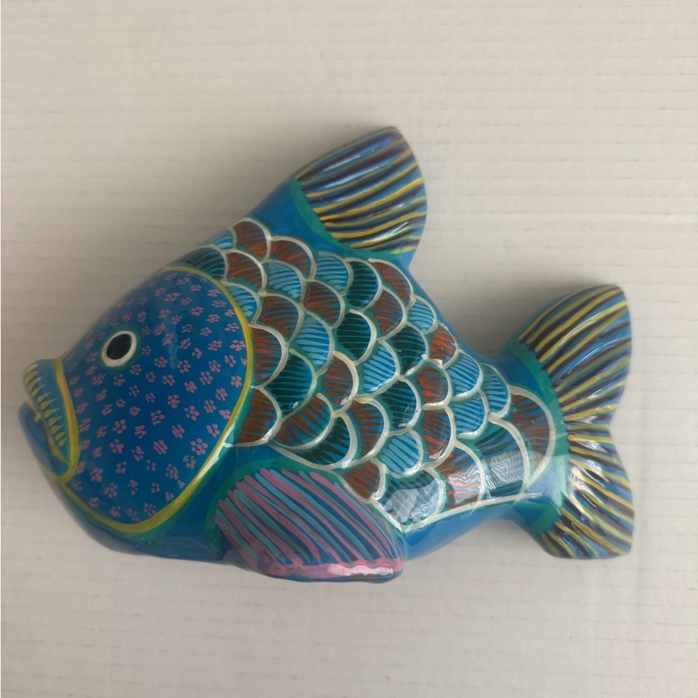 Vintage Mexican Telavera Pottery Hand Painted Fish